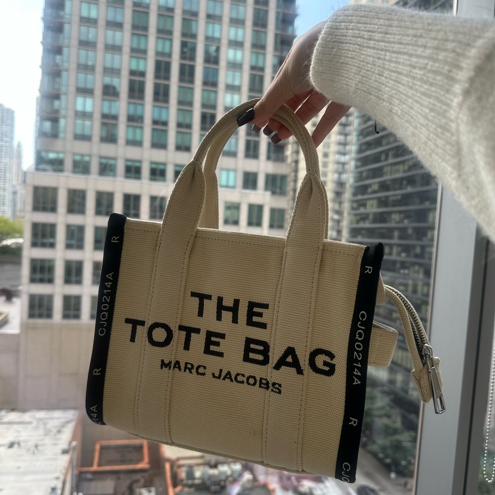 MARC JACOBS TOTE BAG